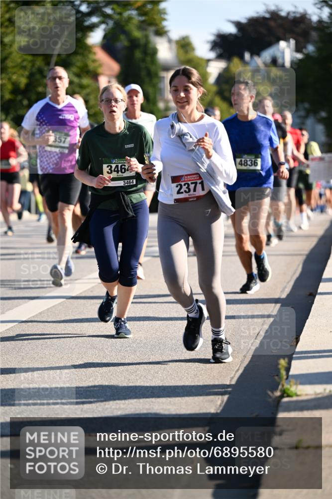 01.09.2024 - BARMER Alsterlauf Dr. Thomas Lammeyer http://msf.ph/oto/6895580 01.09.2024 09:33:07 Laufen 3464, 3464, 2371, 4836 meine-sportfotos.de