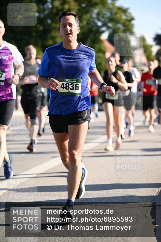 01.09.2024 - BARMER Alsterlauf Dr. Thomas Lammeyer http://msf.ph/oto/6895593 01.09.2024 09:33:09 Laufen 571, 35, 4836 meine-sportfotos.de