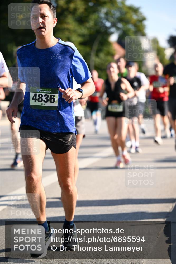 01.09.2024 - BARMER Alsterlauf Dr. Thomas Lammeyer http://msf.ph/oto/6895594 01.09.2024 09:33:10 Laufen 35, 4836 meine-sportfotos.de