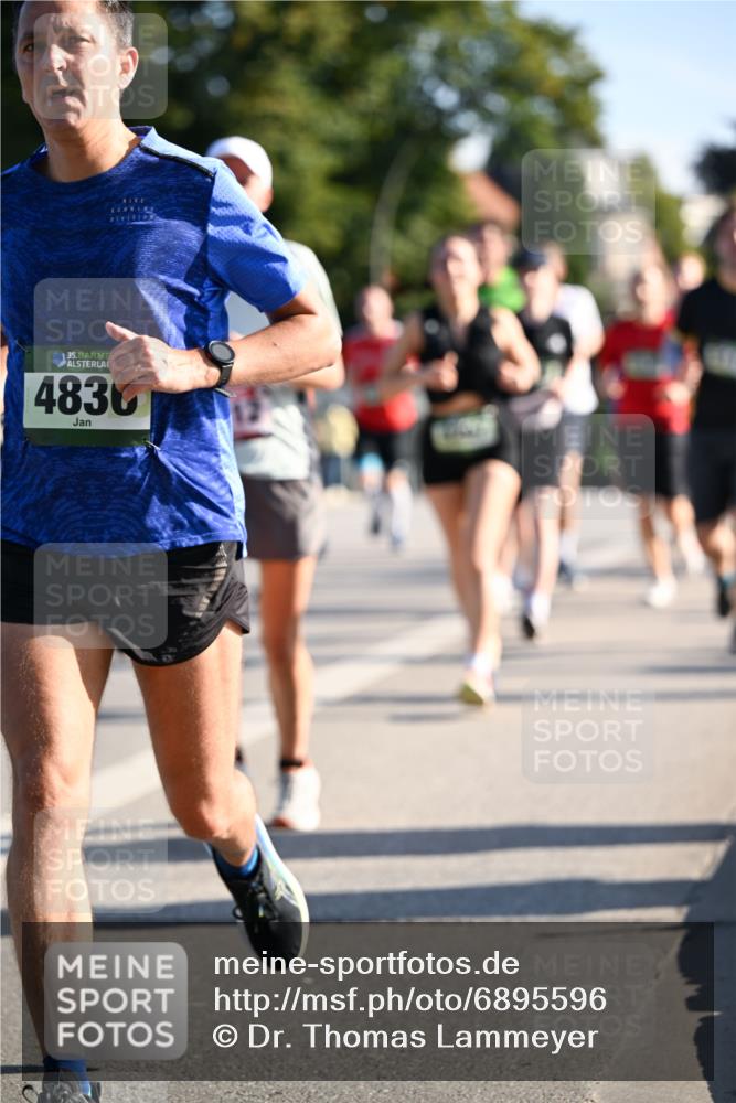 01.09.2024 - BARMER Alsterlauf Dr. Thomas Lammeyer http://msf.ph/oto/6895596 01.09.2024 09:33:10 Laufen 35, 4830 meine-sportfotos.de