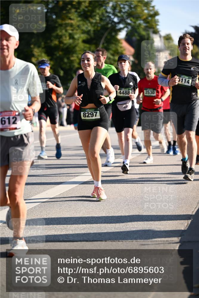 01.09.2024 - BARMER Alsterlauf Dr. Thomas Lammeyer http://msf.ph/oto/6895603 01.09.2024 09:33:10 Laufen 8, 612, 8297, 4488, 2530, 5114 meine-sportfotos.de