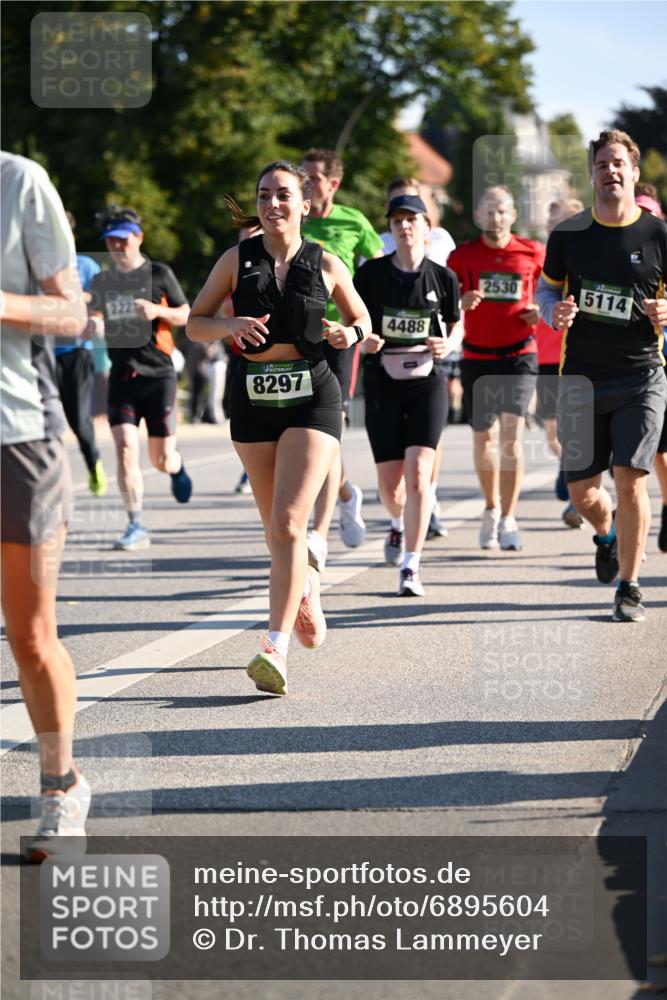 01.09.2024 - BARMER Alsterlauf Dr. Thomas Lammeyer http://msf.ph/oto/6895604 01.09.2024 09:33:11 Laufen 8297, 4488, 2530, 5114 meine-sportfotos.de