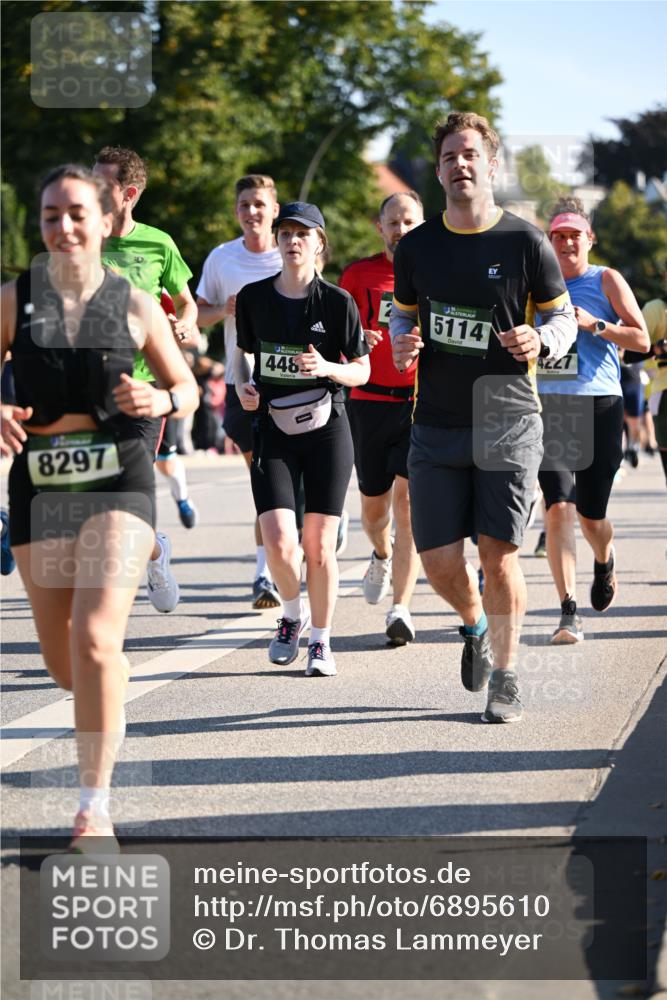 01.09.2024 - BARMER Alsterlauf Dr. Thomas Lammeyer http://msf.ph/oto/6895610 01.09.2024 09:33:11 Laufen 8297, 448, 5114 meine-sportfotos.de