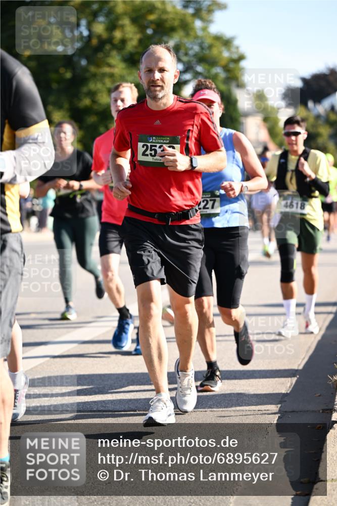 01.09.2024 - BARMER Alsterlauf Dr. Thomas Lammeyer http://msf.ph/oto/6895627 01.09.2024 09:33:13 Laufen 35, 253, 27, 4618 meine-sportfotos.de