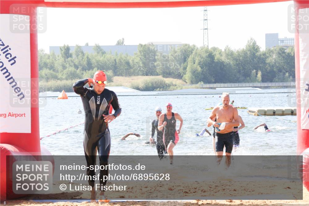 01.09.2024 - 17. Tribühne Triathlon Luisa Fischer http://msf.ph/oto/6895628 01.09.2024 11:17:02 Schwimmen 465, 472, 486, 524, 528, 545, 552, 553 meine-sportfotos.de