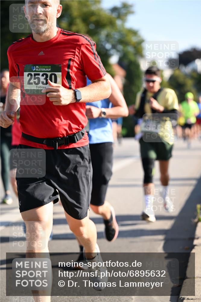 01.09.2024 - BARMER Alsterlauf Dr. Thomas Lammeyer http://msf.ph/oto/6895632 01.09.2024 09:33:14 Laufen 35, 2530 meine-sportfotos.de