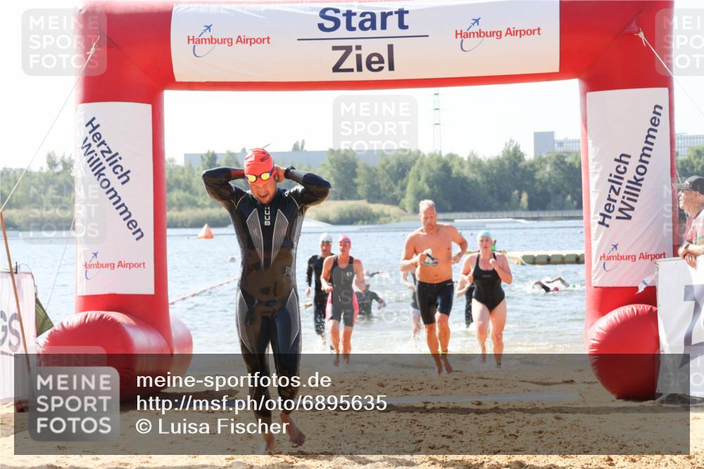 01.09.2024 - 17. Tribühne Triathlon Luisa Fischer http://msf.ph/oto/6895635 01.09.2024 11:17:04 Schwimmen 465, 472, 486, 524, 528, 545, 552, 553 meine-sportfotos.de
