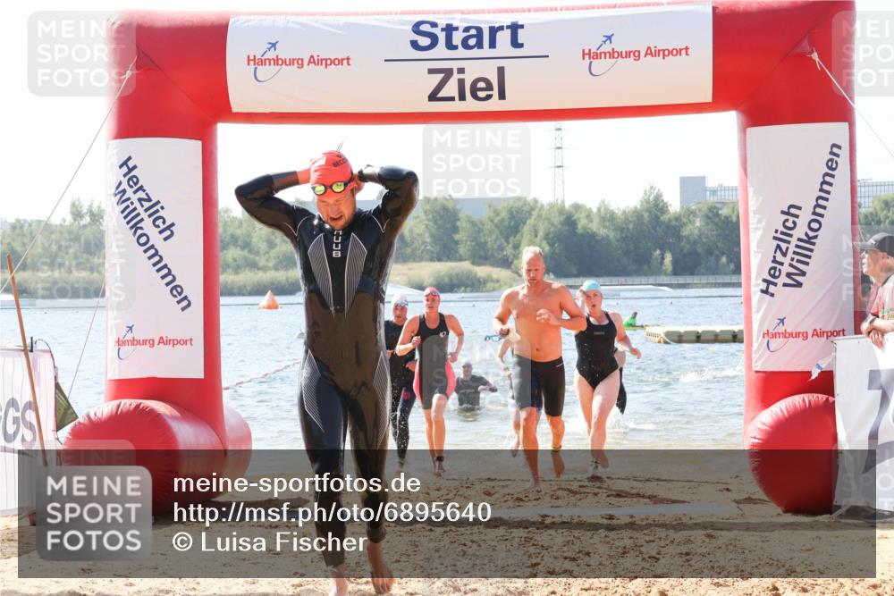 01.09.2024 - 17. Tribühne Triathlon Luisa Fischer http://msf.ph/oto/6895640 01.09.2024 11:17:04 Schwimmen 465, 472, 486, 524, 528, 545, 552, 553 meine-sportfotos.de