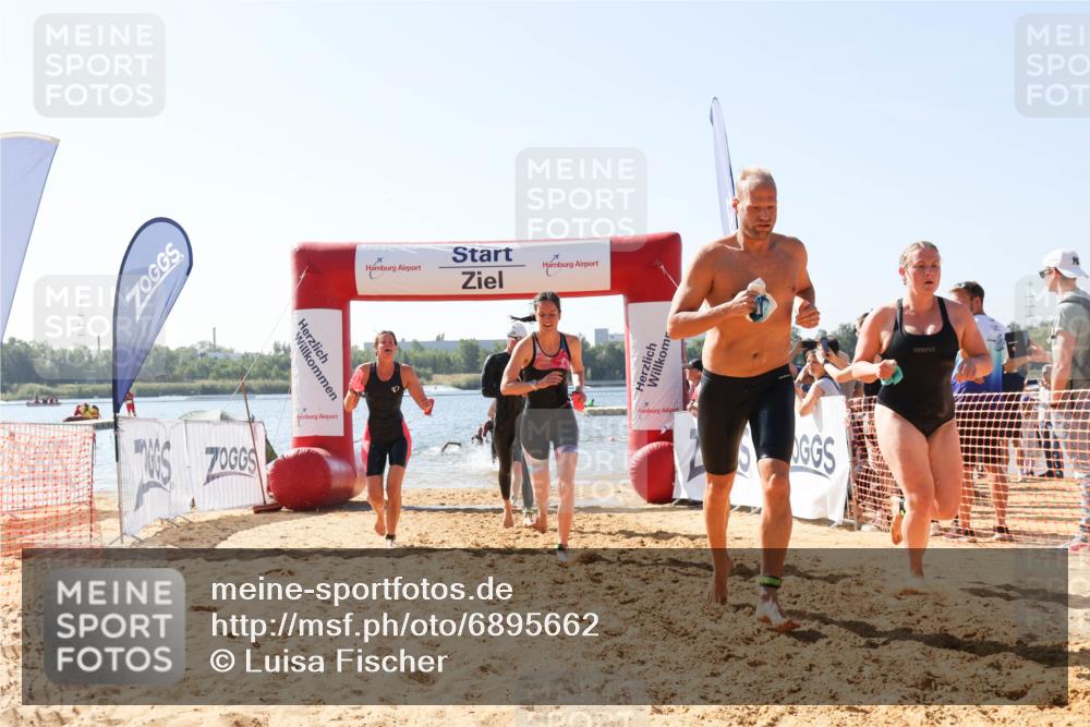 01.09.2024 - 17. Tribühne Triathlon Luisa Fischer http://msf.ph/oto/6895662 01.09.2024 11:17:09 Schwimmen 472, 478, 486, 524, 528, 545, 552, 553 meine-sportfotos.de