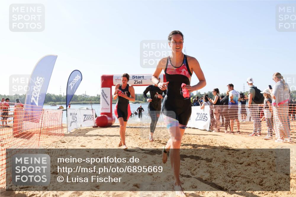 01.09.2024 - 17. Tribühne Triathlon Luisa Fischer http://msf.ph/oto/6895669 01.09.2024 11:17:11 Schwimmen 472, 478, 486, 524, 528, 545, 552, 553 meine-sportfotos.de