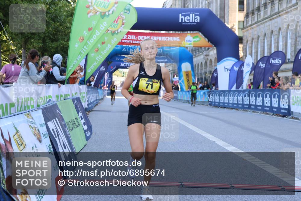 01.09.2024 - BARMER Alsterlauf Strokosch-Dieckow http://msf.ph/oto/6895674 01.09.2024 11:19:26 Ziel 64, 66, 70, 71 meine-sportfotos.de