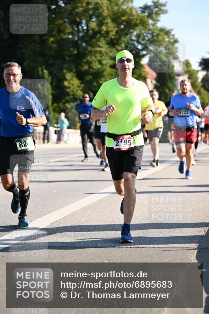 01.09.2024 - BARMER Alsterlauf Dr. Thomas Lammeyer http://msf.ph/oto/6895683 01.09.2024 09:33:19 Laufen 824, 2195, 226 meine-sportfotos.de