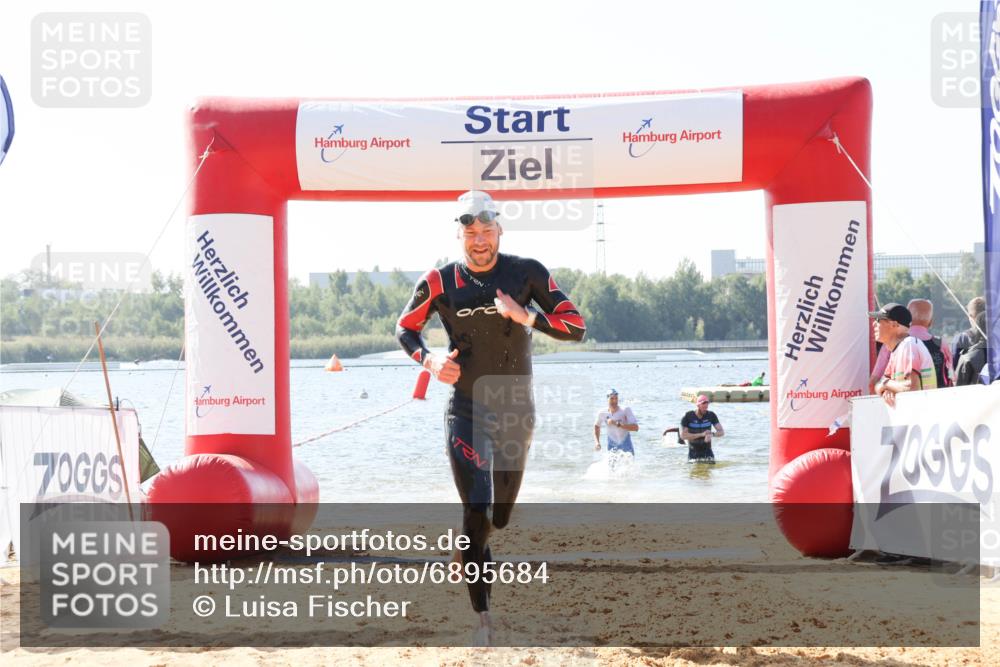 01.09.2024 - 17. Tribühne Triathlon Luisa Fischer http://msf.ph/oto/6895684 01.09.2024 11:17:16 Schwimmen 470, 472, 478, 498, 525, 528, 545, 552, 553 meine-sportfotos.de