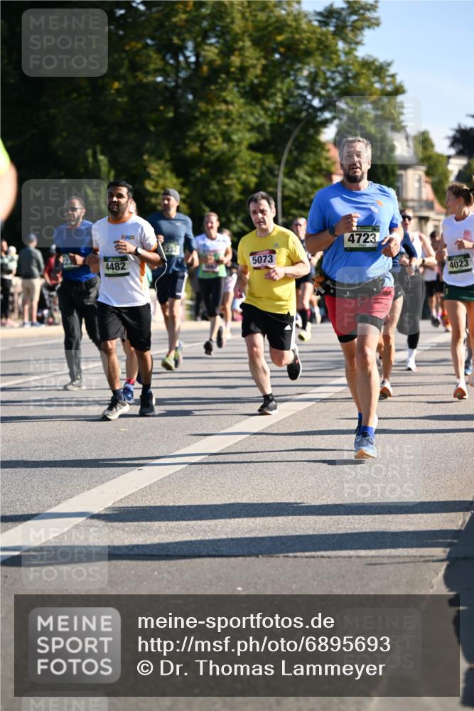 01.09.2024 - BARMER Alsterlauf Dr. Thomas Lammeyer http://msf.ph/oto/6895693 01.09.2024 09:33:21 Laufen 4482, 5073, 4723, 4023 meine-sportfotos.de