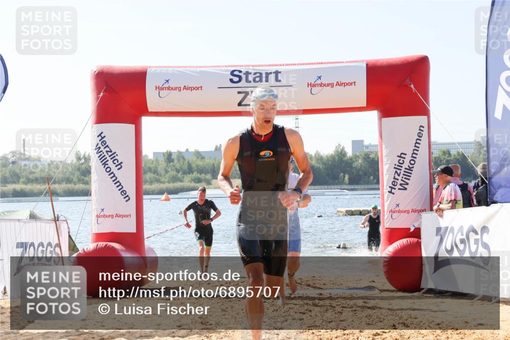 01.09.2024 - 17. Tribühne Triathlon Luisa Fischer http://msf.ph/oto/6895707 01.09.2024 11:17:23 Schwimmen 470, 474, 478, 495, 498, 513, 525 meine-sportfotos.de