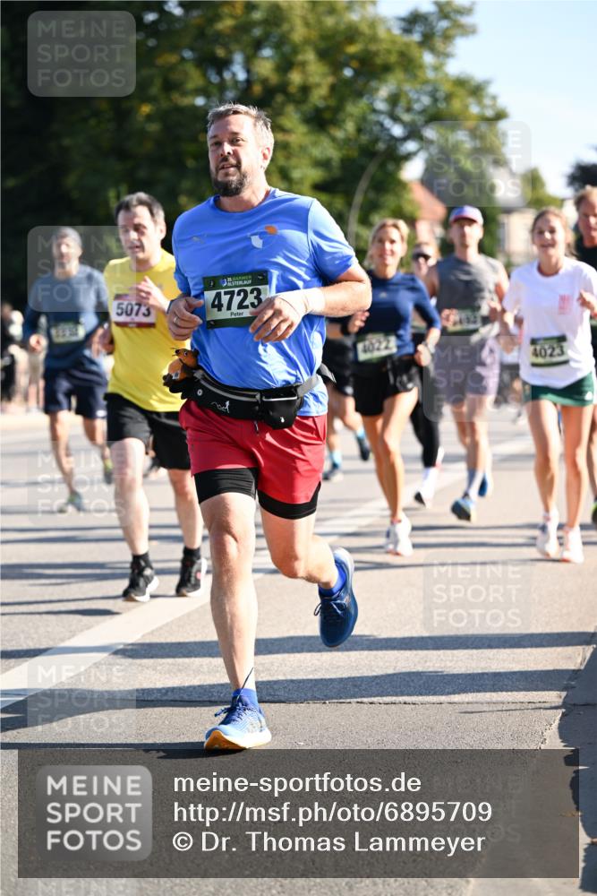 01.09.2024 - BARMER Alsterlauf Dr. Thomas Lammeyer http://msf.ph/oto/6895709 01.09.2024 09:33:22 Laufen 5073, 5, 4723, 4023 meine-sportfotos.de