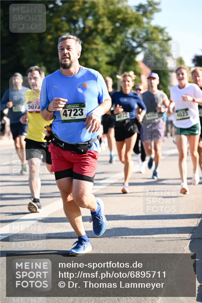 01.09.2024 - BARMER Alsterlauf Dr. Thomas Lammeyer http://msf.ph/oto/6895711 01.09.2024 09:33:22 Laufen 5073, 35, 4723, 1022, 4023 meine-sportfotos.de