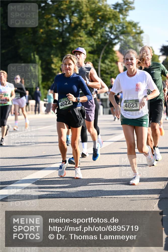 01.09.2024 - BARMER Alsterlauf Dr. Thomas Lammeyer http://msf.ph/oto/6895719 01.09.2024 09:33:23 Laufen 4022, 4023, 0 meine-sportfotos.de