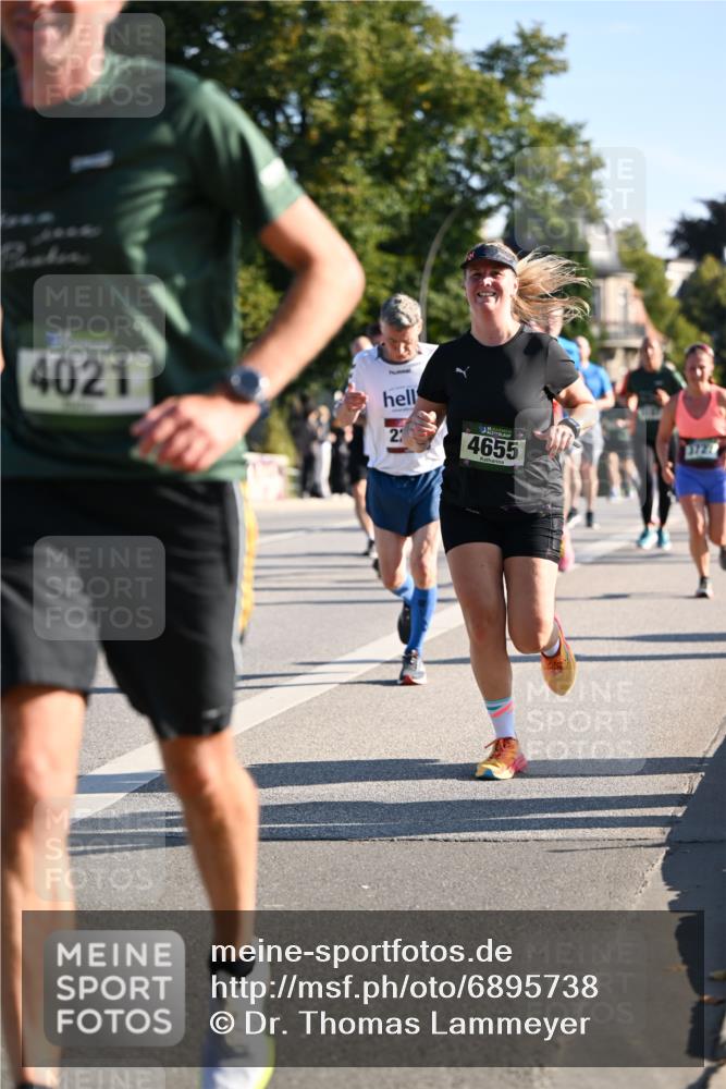 01.09.2024 - BARMER Alsterlauf Dr. Thomas Lammeyer http://msf.ph/oto/6895738 01.09.2024 09:33:25 Laufen 4021, 21, 3727, 4655 meine-sportfotos.de