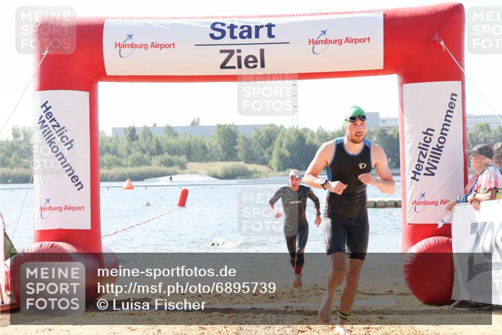 01.09.2024 - 17. Tribühne Triathlon Luisa Fischer http://msf.ph/oto/6895739 01.09.2024 11:17:30 Schwimmen 470, 474, 495, 498, 513, 525 meine-sportfotos.de