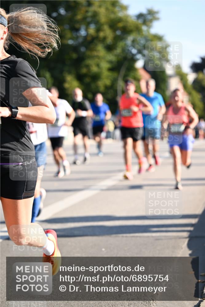 01.09.2024 - BARMER Alsterlauf Dr. Thomas Lammeyer http://msf.ph/oto/6895754 01.09.2024 09:33:26 Laufen  meine-sportfotos.de
