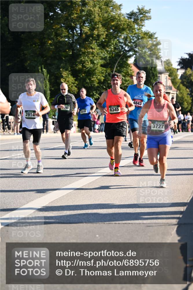 01.09.2024 - BARMER Alsterlauf Dr. Thomas Lammeyer http://msf.ph/oto/6895756 01.09.2024 09:33:27 Laufen 2914, 90, 2848, 8345, 4843, 3727 meine-sportfotos.de