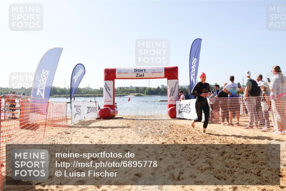 01.09.2024 - 17. Tribühne Triathlon Luisa Fischer http://msf.ph/oto/6895778 01.09.2024 11:17:46 Schwimmen 455 meine-sportfotos.de