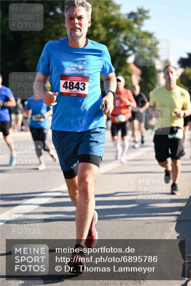01.09.2024 - BARMER Alsterlauf Dr. Thomas Lammeyer http://msf.ph/oto/6895786 01.09.2024 09:33:29 Laufen 10, 35, 4843 meine-sportfotos.de