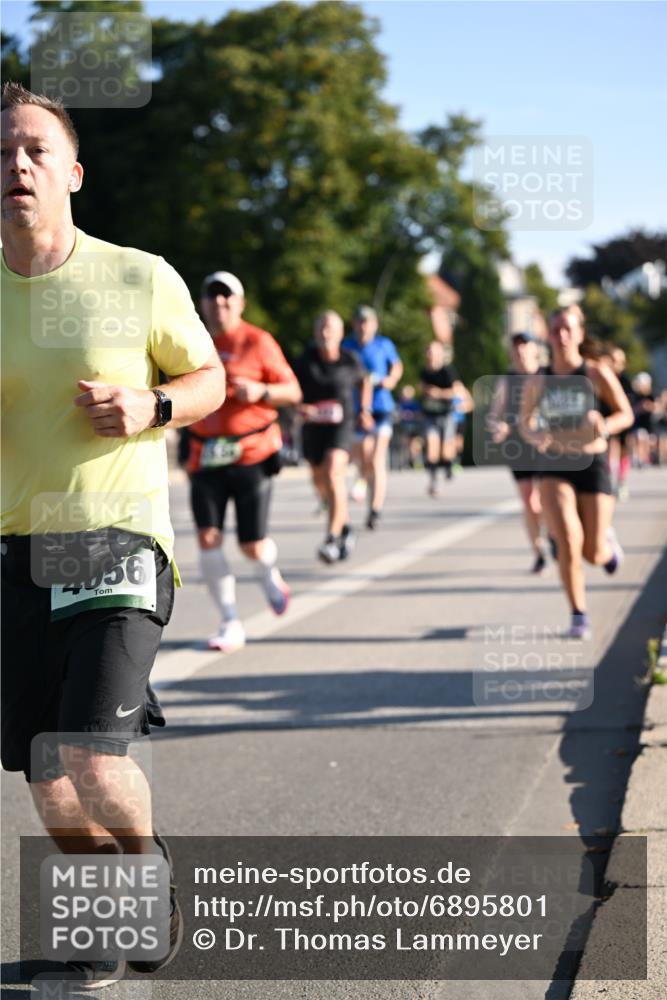 01.09.2024 - BARMER Alsterlauf Dr. Thomas Lammeyer http://msf.ph/oto/6895801 01.09.2024 09:33:31 Laufen 4056 meine-sportfotos.de