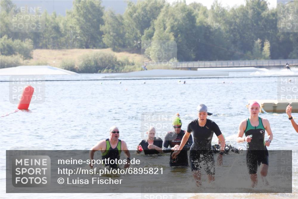01.09.2024 - 17. Tribühne Triathlon Luisa Fischer http://msf.ph/oto/6895821 01.09.2024 11:18:29 Schwimmen 452, 456, 464 meine-sportfotos.de