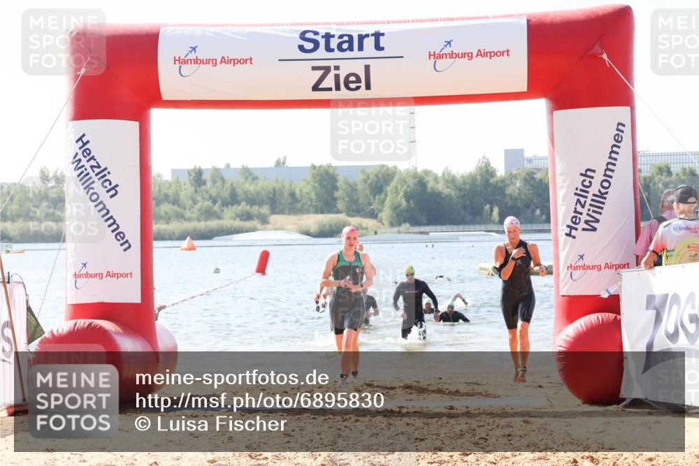 01.09.2024 - 17. Tribühne Triathlon Luisa Fischer http://msf.ph/oto/6895830 01.09.2024 11:18:32 Schwimmen 452, 456, 464, 484, 488 meine-sportfotos.de
