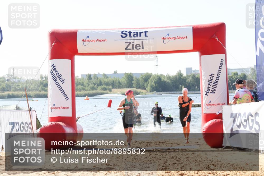 01.09.2024 - 17. Tribühne Triathlon Luisa Fischer http://msf.ph/oto/6895832 01.09.2024 11:18:33 Schwimmen 452, 456, 464, 466, 484, 488 meine-sportfotos.de