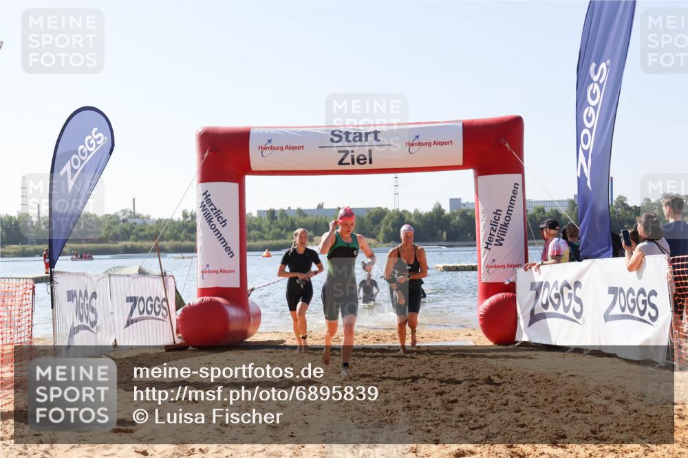 01.09.2024 - 17. Tribühne Triathlon Luisa Fischer http://msf.ph/oto/6895839 01.09.2024 11:18:35 Schwimmen 452, 456, 464, 466, 484, 488 meine-sportfotos.de