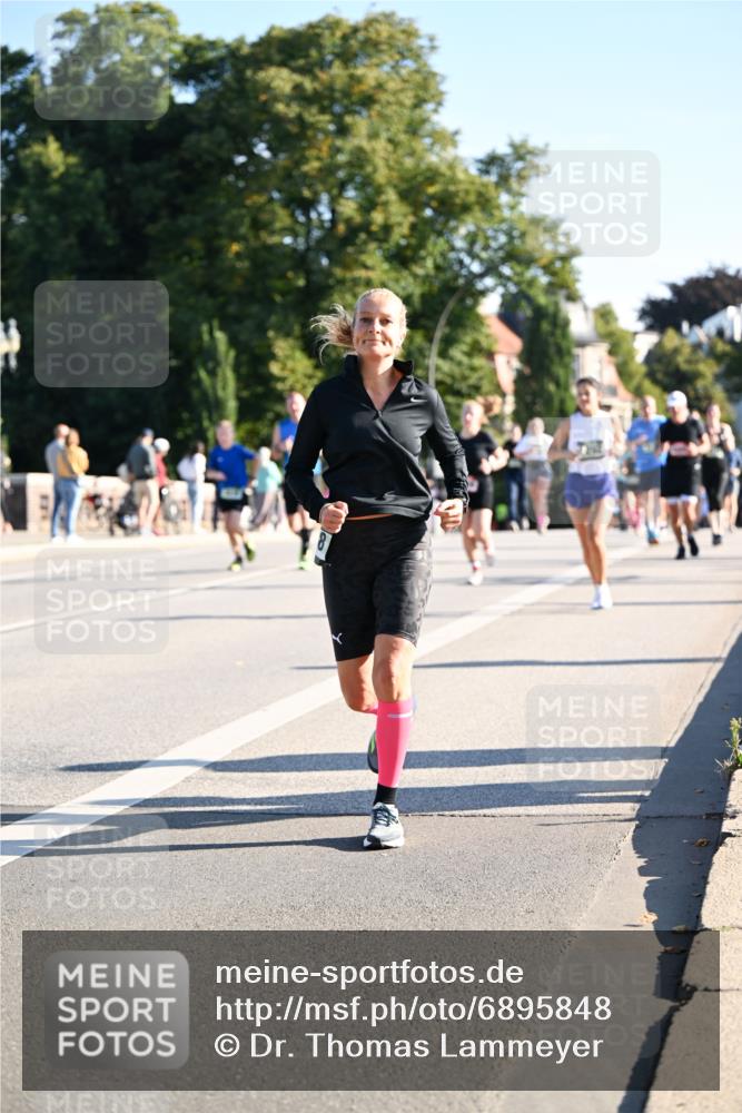 01.09.2024 - BARMER Alsterlauf Dr. Thomas Lammeyer http://msf.ph/oto/6895848 01.09.2024 09:33:36 Laufen  meine-sportfotos.de
