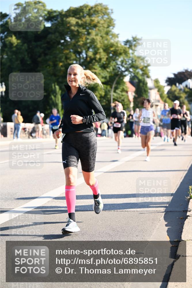01.09.2024 - BARMER Alsterlauf Dr. Thomas Lammeyer http://msf.ph/oto/6895851 01.09.2024 09:33:37 Laufen  meine-sportfotos.de