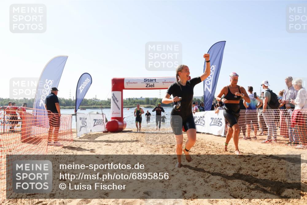 01.09.2024 - 17. Tribühne Triathlon Luisa Fischer http://msf.ph/oto/6895856 01.09.2024 11:18:38 Schwimmen 452, 456, 464, 466, 467, 484, 488 meine-sportfotos.de