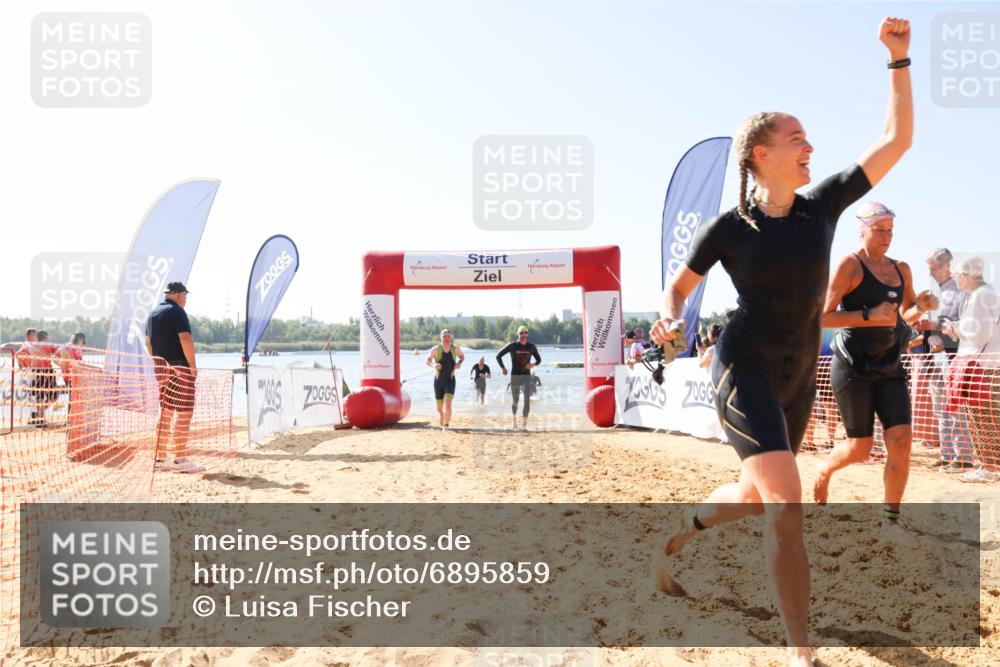 01.09.2024 - 17. Tribühne Triathlon Luisa Fischer http://msf.ph/oto/6895859 01.09.2024 11:18:38 Schwimmen 452, 456, 464, 466, 467, 484, 488 meine-sportfotos.de