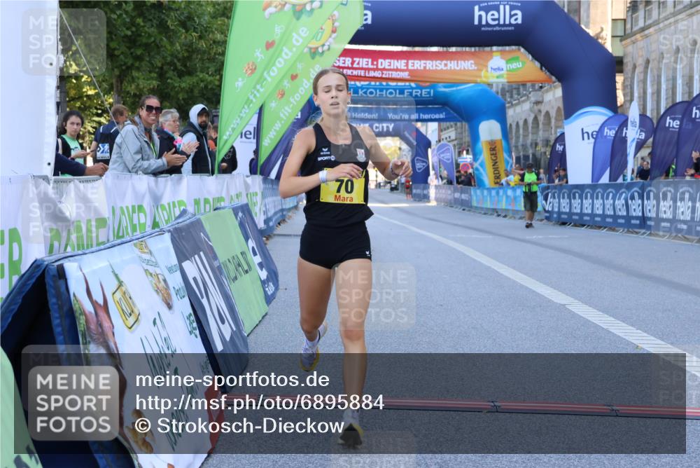 01.09.2024 - BARMER Alsterlauf Strokosch-Dieckow http://msf.ph/oto/6895884 01.09.2024 11:19:35 Ziel 64, 66, 70 meine-sportfotos.de