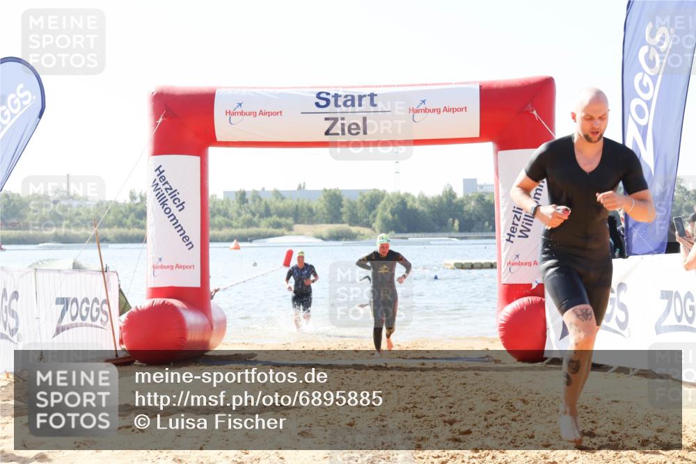 01.09.2024 - 17. Tribühne Triathlon Luisa Fischer http://msf.ph/oto/6895885 01.09.2024 11:18:45 Schwimmen 466, 467, 469, 481, 484, 488 meine-sportfotos.de