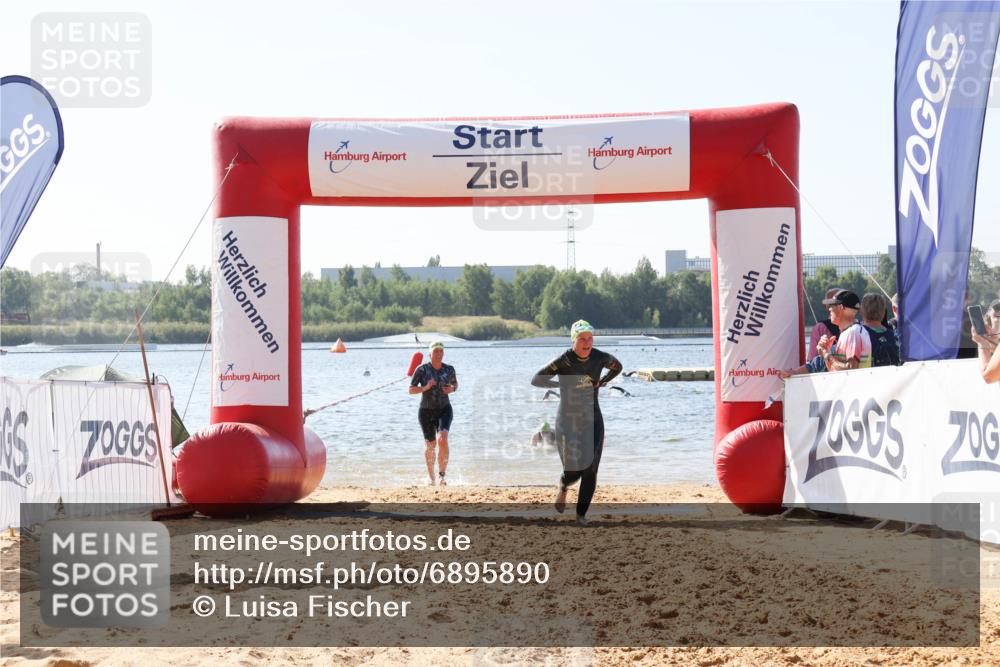 01.09.2024 - 17. Tribühne Triathlon Luisa Fischer http://msf.ph/oto/6895890 01.09.2024 11:18:46 Schwimmen 466, 467, 469, 481, 484, 488 meine-sportfotos.de