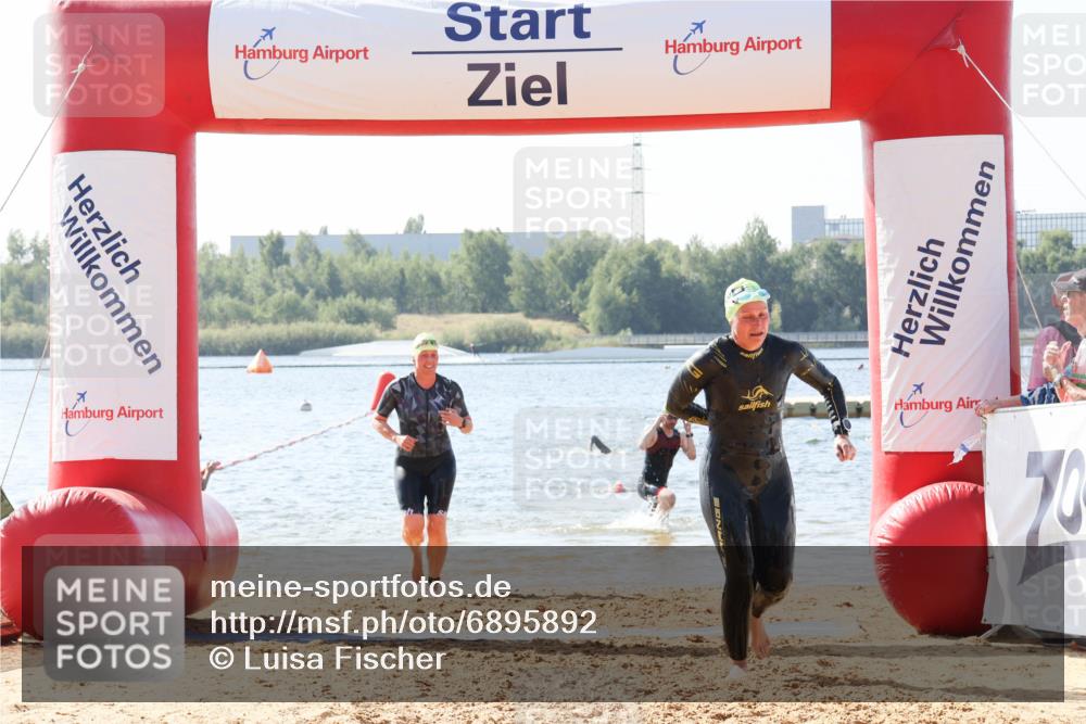01.09.2024 - 17. Tribühne Triathlon Luisa Fischer http://msf.ph/oto/6895892 01.09.2024 11:18:47 Schwimmen 466, 467, 469, 481, 484, 488 meine-sportfotos.de