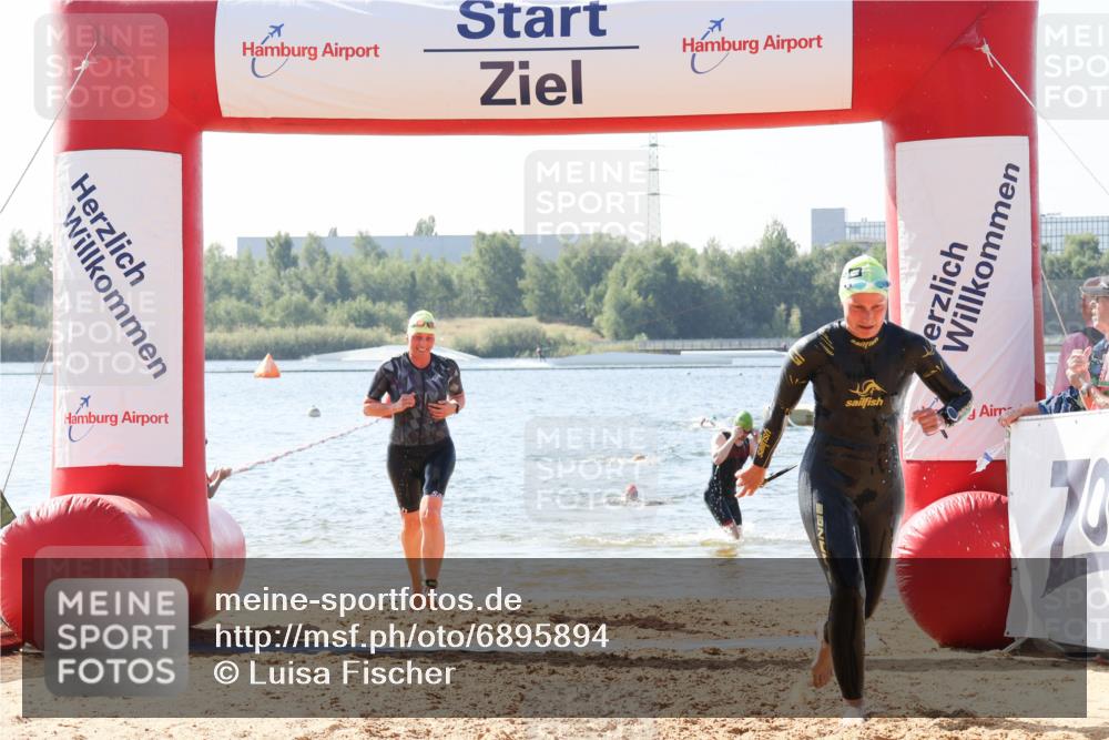 01.09.2024 - 17. Tribühne Triathlon Luisa Fischer http://msf.ph/oto/6895894 01.09.2024 11:18:47 Schwimmen 466, 467, 469, 481, 484, 488 meine-sportfotos.de