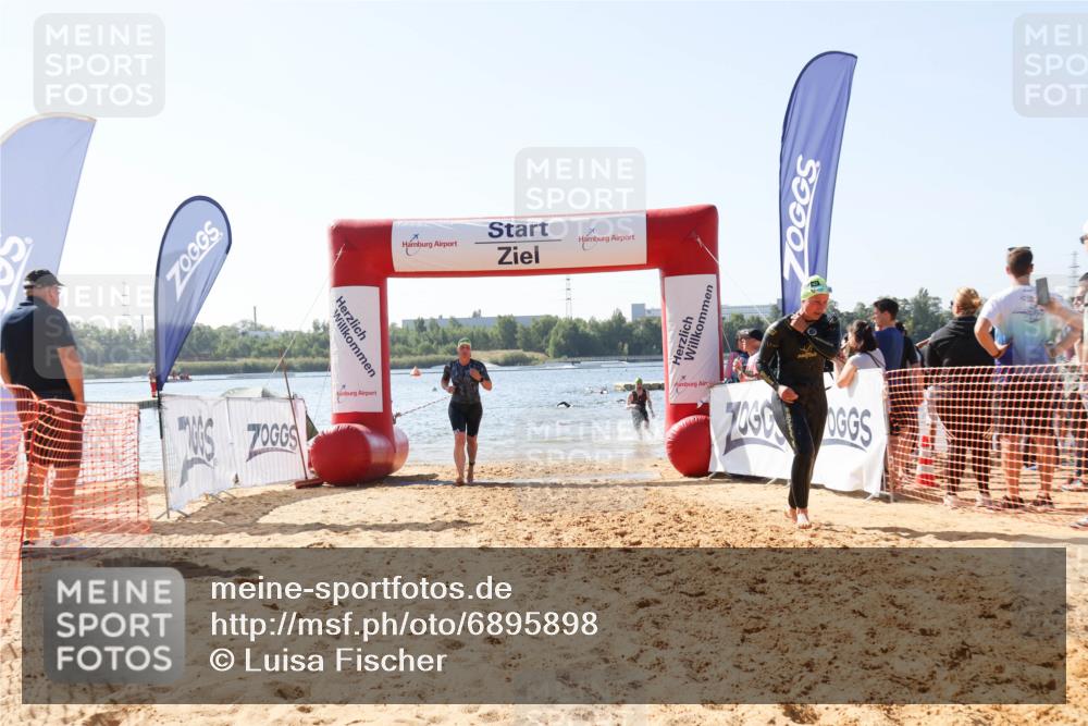 01.09.2024 - 17. Tribühne Triathlon Luisa Fischer http://msf.ph/oto/6895898 01.09.2024 11:18:48 Schwimmen 466, 467, 469, 481, 484, 488 meine-sportfotos.de