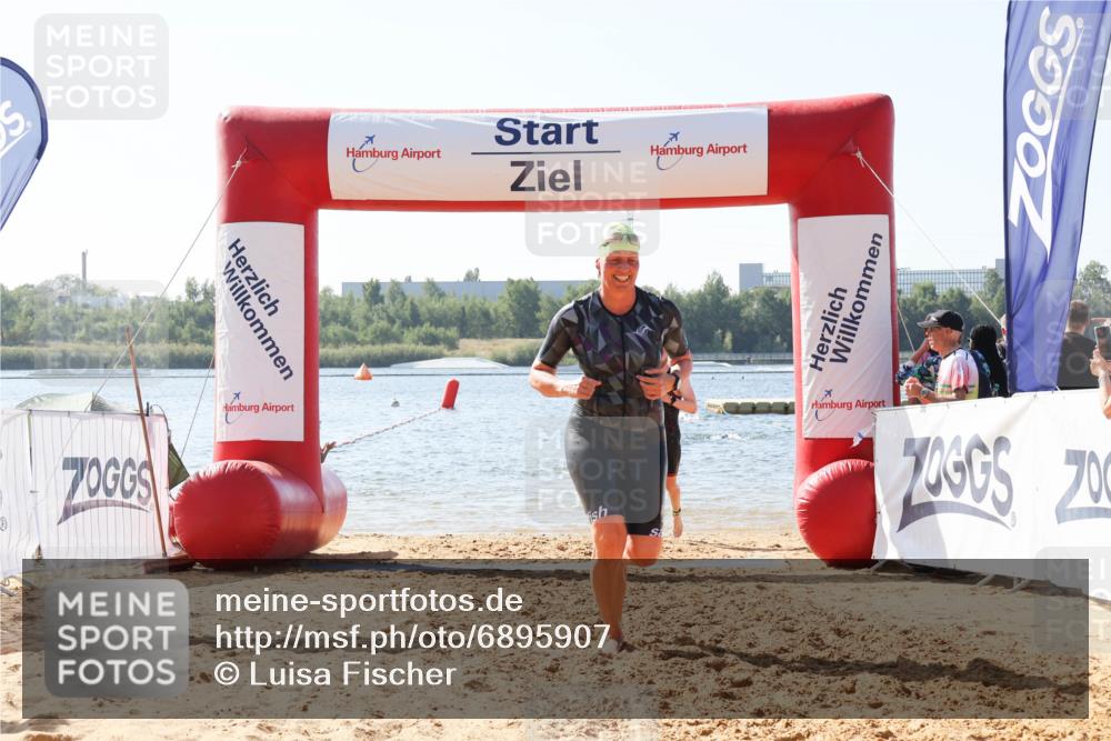 01.09.2024 - 17. Tribühne Triathlon Luisa Fischer http://msf.ph/oto/6895907 01.09.2024 11:18:51 Schwimmen 466, 467, 469, 481 meine-sportfotos.de