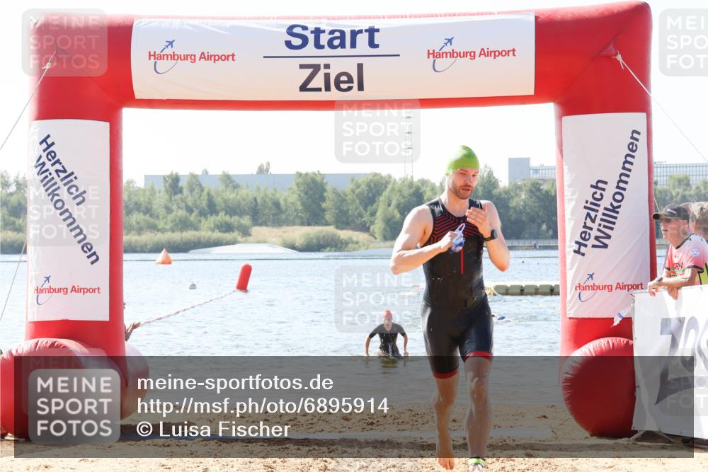 01.09.2024 - 17. Tribühne Triathlon Luisa Fischer http://msf.ph/oto/6895914 01.09.2024 11:18:53 Schwimmen 457, 467, 469, 481 meine-sportfotos.de