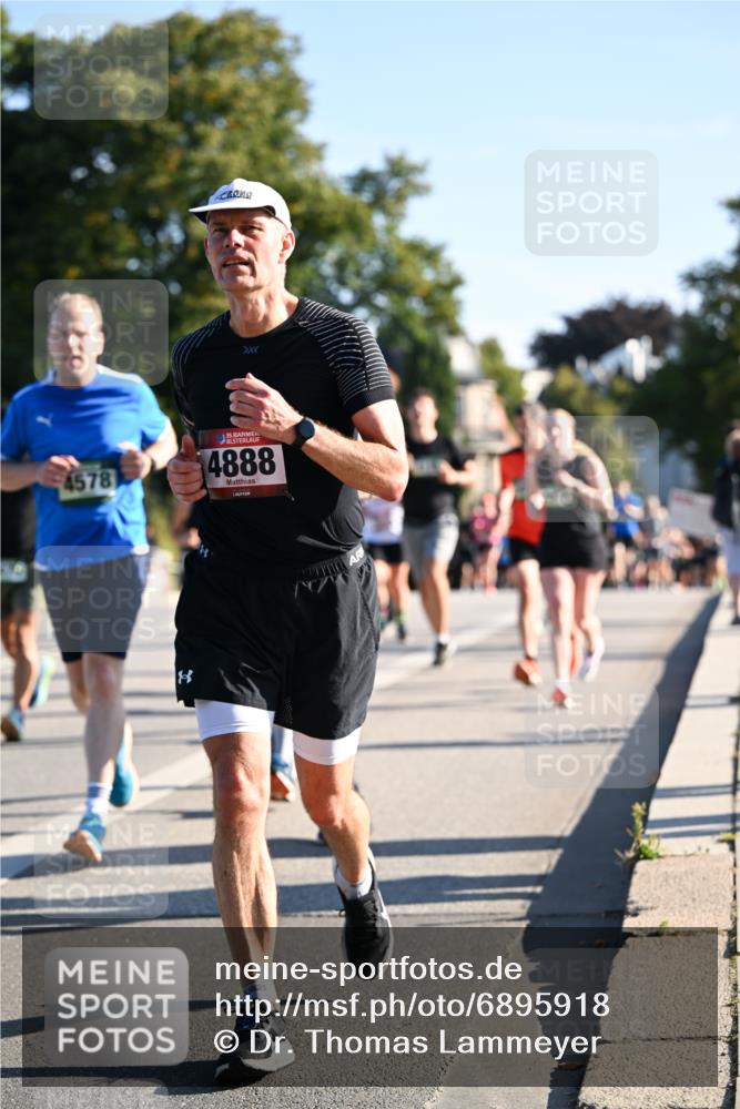 01.09.2024 - BARMER Alsterlauf Dr. Thomas Lammeyer http://msf.ph/oto/6895918 01.09.2024 09:33:43 Laufen 4578, 88, 135, 4888 meine-sportfotos.de