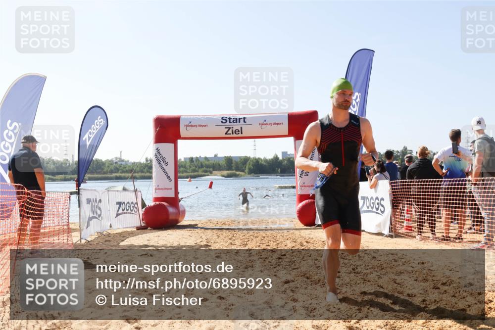 01.09.2024 - 17. Tribühne Triathlon Luisa Fischer http://msf.ph/oto/6895923 01.09.2024 11:18:55 Schwimmen 457, 467, 469, 481 meine-sportfotos.de