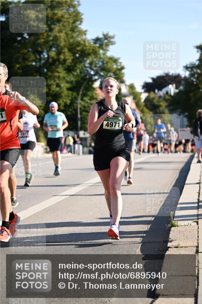 01.09.2024 - BARMER Alsterlauf Dr. Thomas Lammeyer http://msf.ph/oto/6895940 01.09.2024 09:33:45 Laufen 4971 meine-sportfotos.de