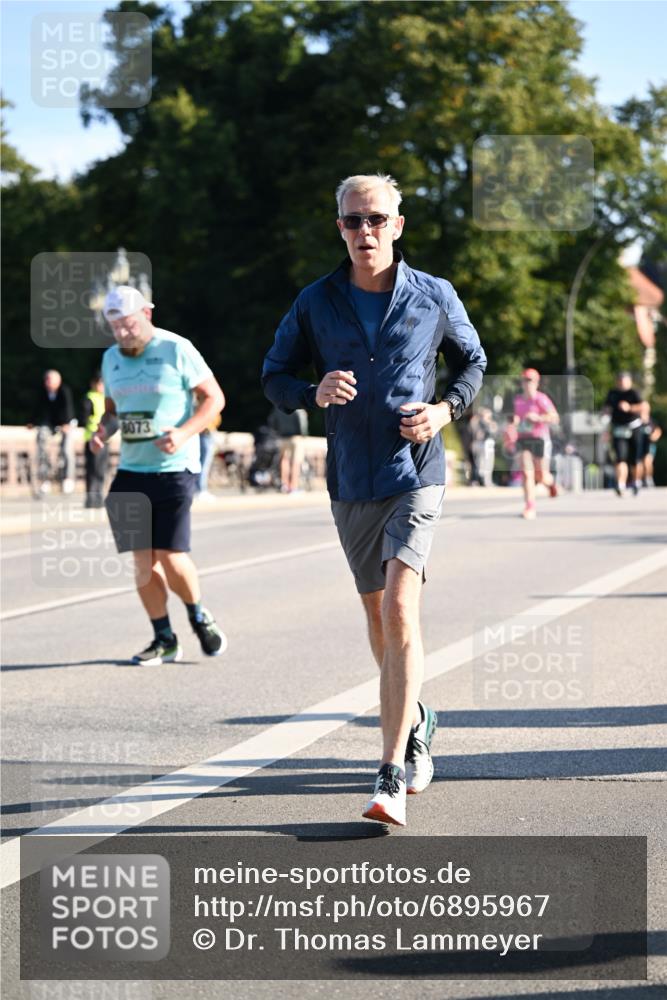 01.09.2024 - BARMER Alsterlauf Dr. Thomas Lammeyer http://msf.ph/oto/6895967 01.09.2024 09:33:48 Laufen 8073 meine-sportfotos.de