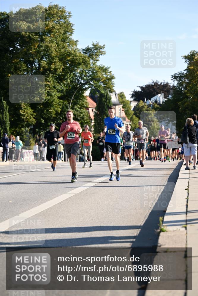 01.09.2024 - BARMER Alsterlauf Dr. Thomas Lammeyer http://msf.ph/oto/6895988 01.09.2024 09:33:51 Laufen 3342, 524177, 4656, 2249, 4563, 2323 meine-sportfotos.de